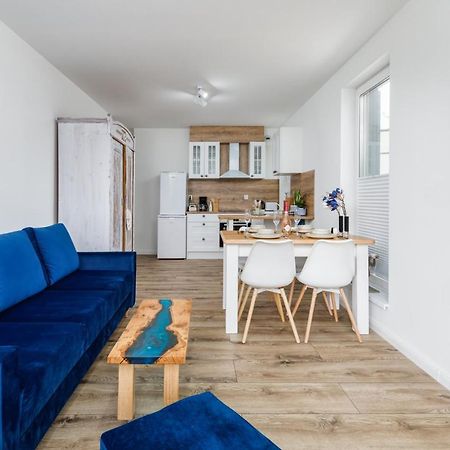 Green Square Apartment With Balcony Swinoujscie By Noclegi Renters Dış mekan fotoğraf