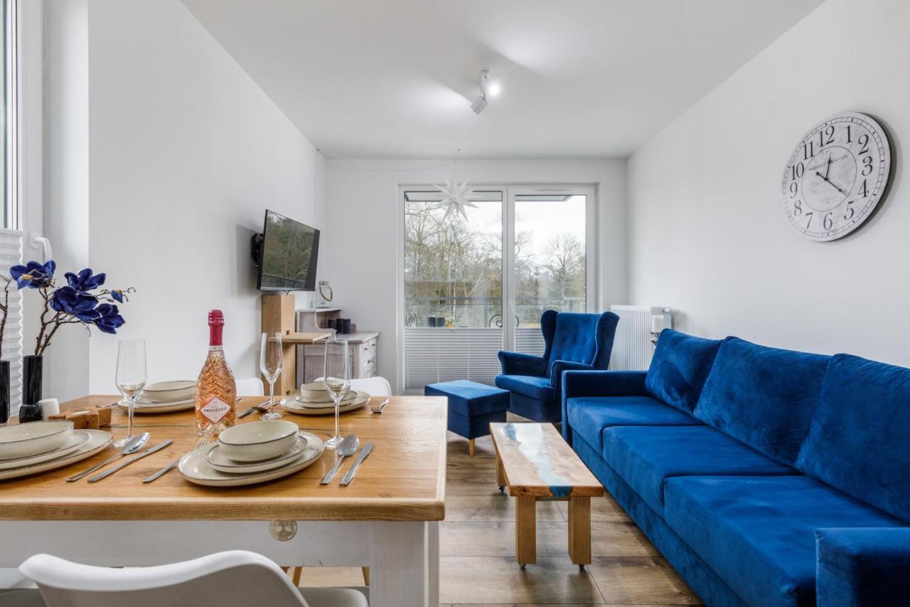 Green Square Apartment With Balcony Swinoujscie By Noclegi Renters Dış mekan fotoğraf