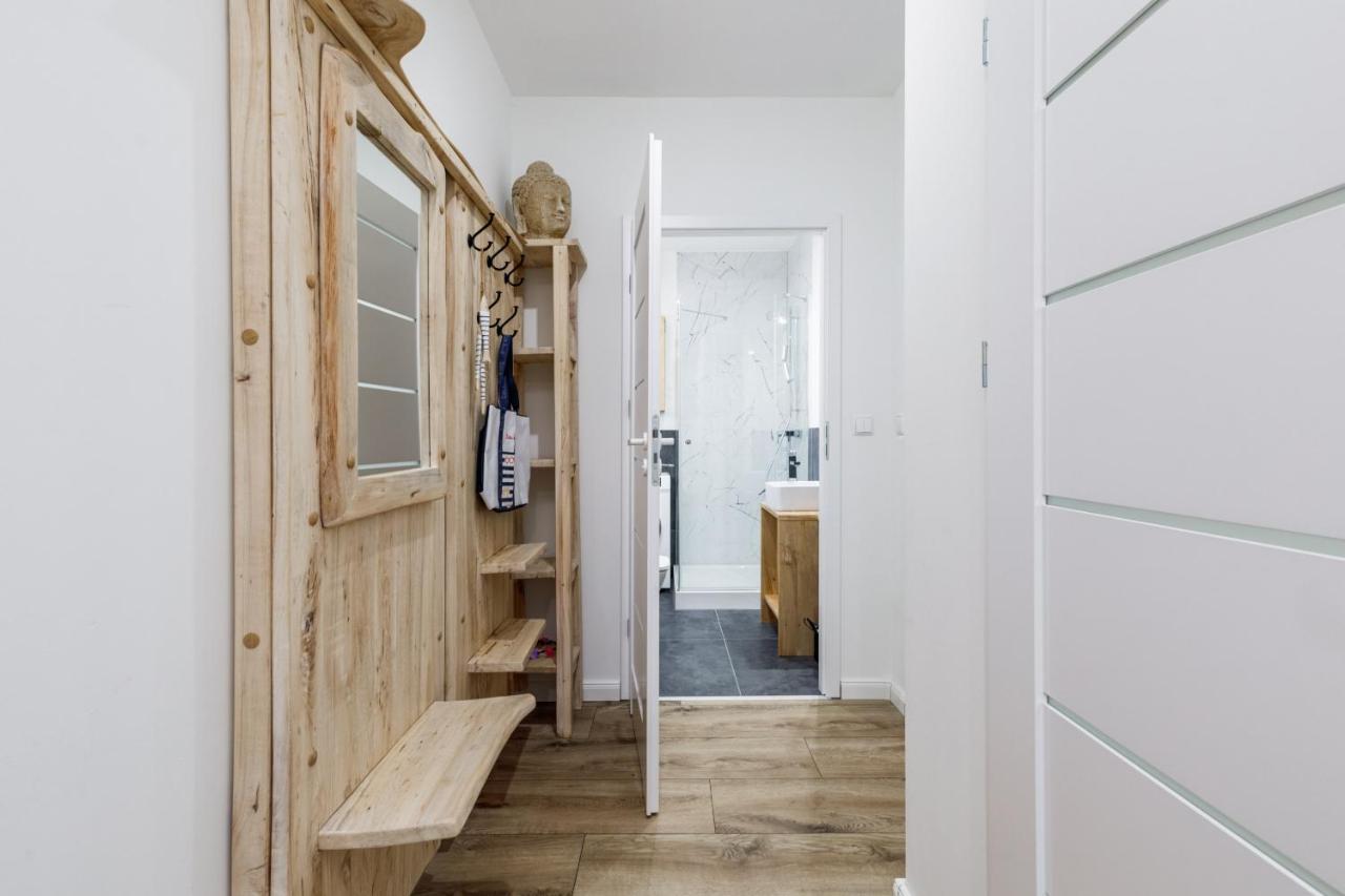 Green Square Apartment With Balcony Swinoujscie By Noclegi Renters Dış mekan fotoğraf